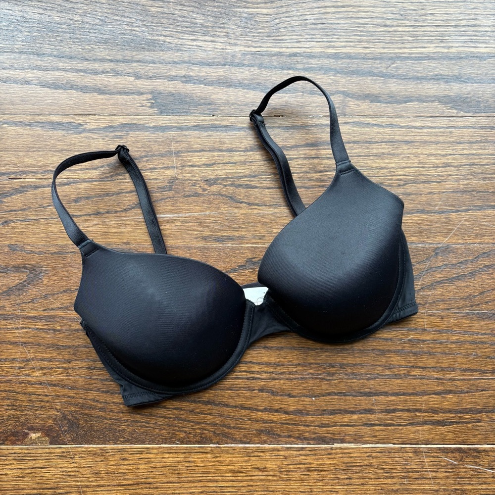 Victoria’s Secret PINK Black T-Shirt Bra 32DD